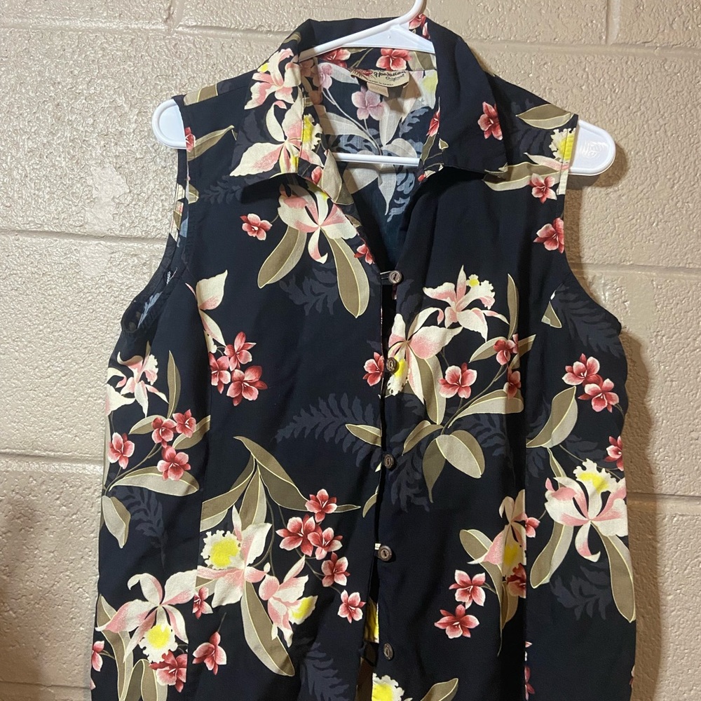 Hawaiian original floral blouse size large